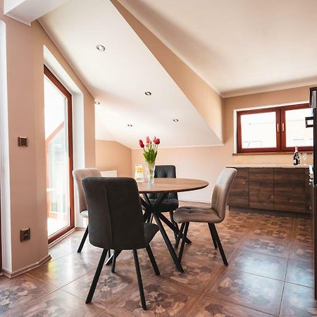 Point Flat, Beautiful View From Terrace To Prague Castle Appartement Buitenkant foto