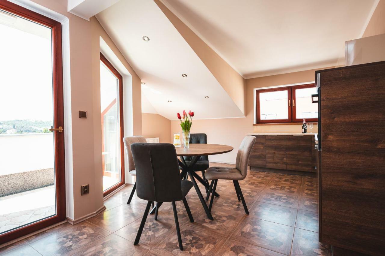 Point Flat, Beautiful View From Terrace To Prague Castle Appartement Buitenkant foto